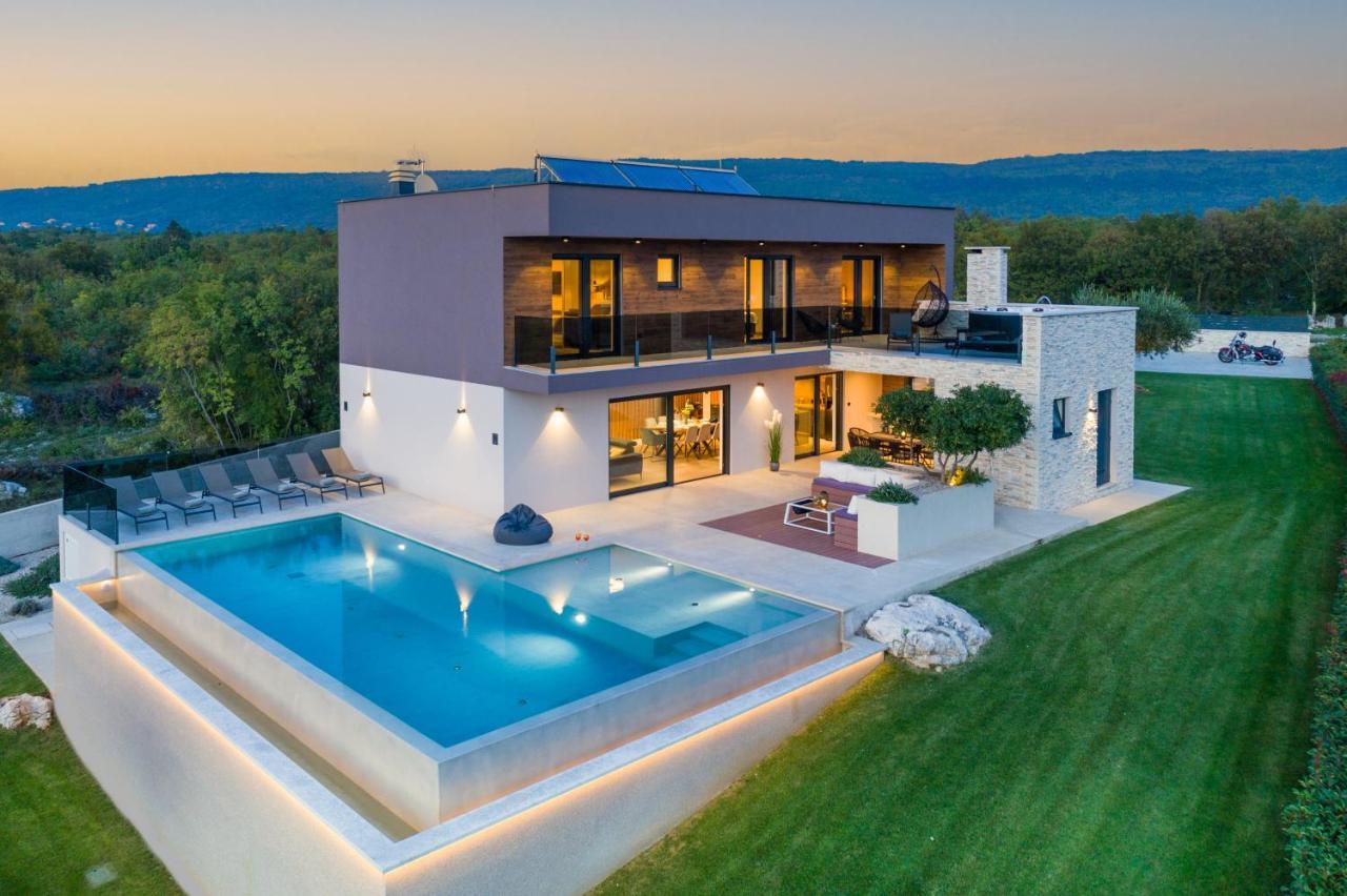 Villa Memory Raša Eksteriør billede