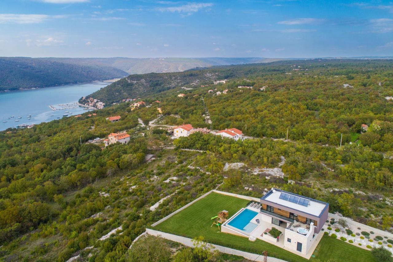Villa Memory Raša Eksteriør billede